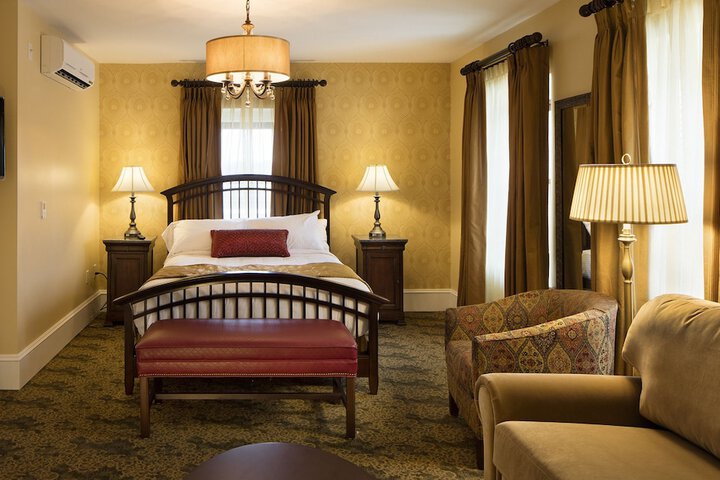 Room 6 of 38