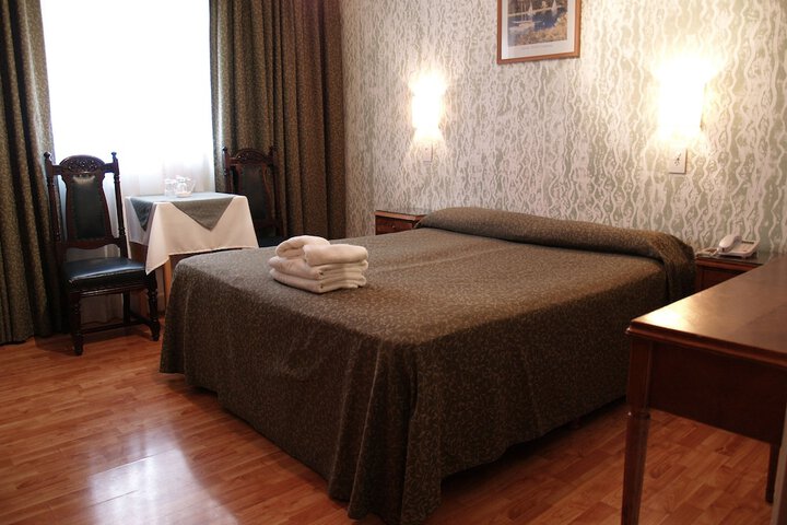 Room 21 of 39