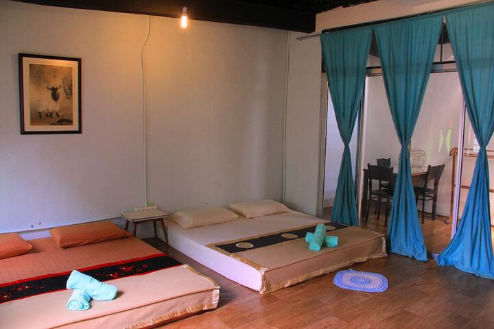 Room 14 of 49