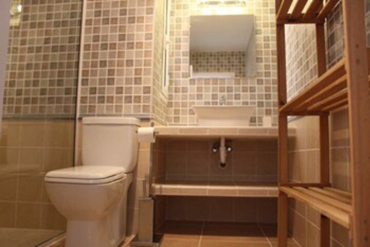 Room 2 of 13