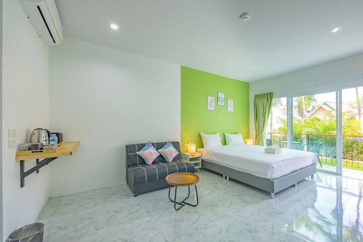 Room 11 of 29