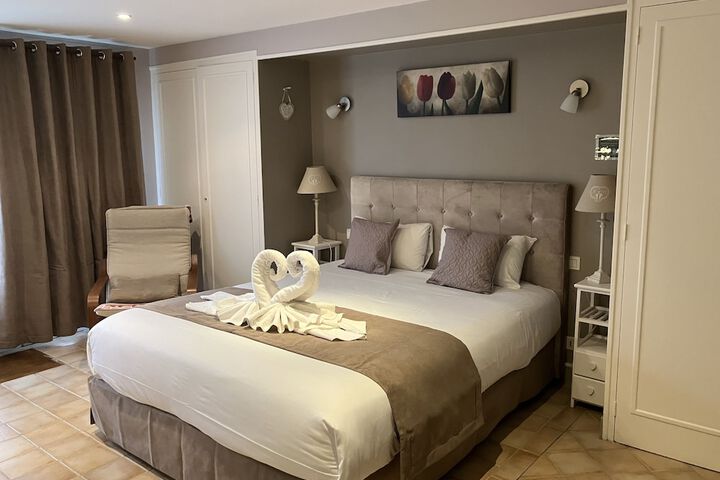 Room 17 of 35