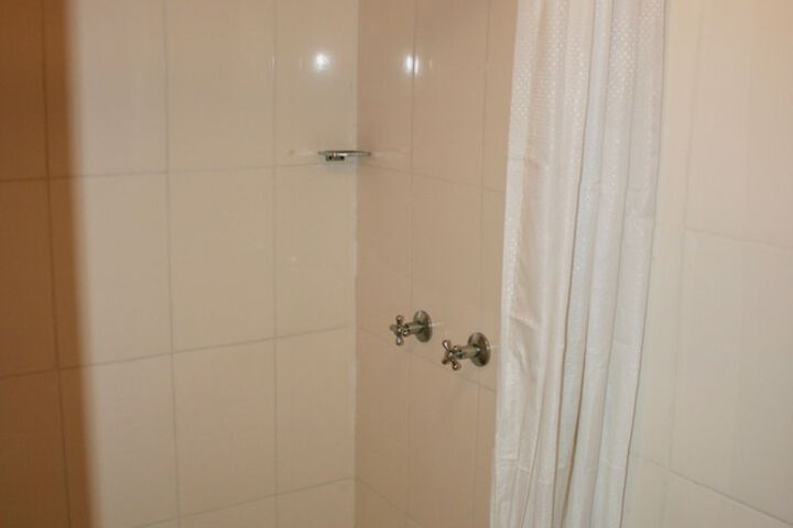 Room 49 of 75