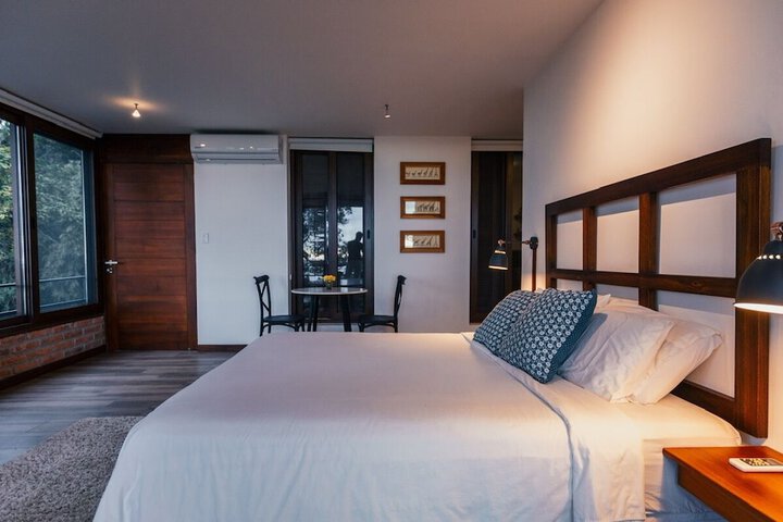 Room 30 of 79
