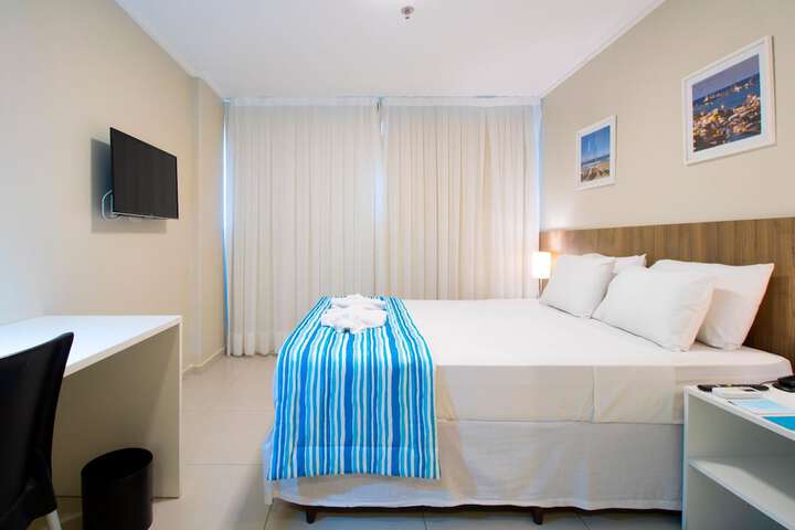 Room 6 of 44