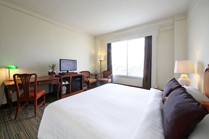 Room 6 of 56