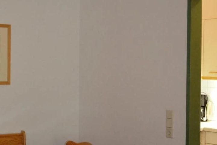Room 5 of 15