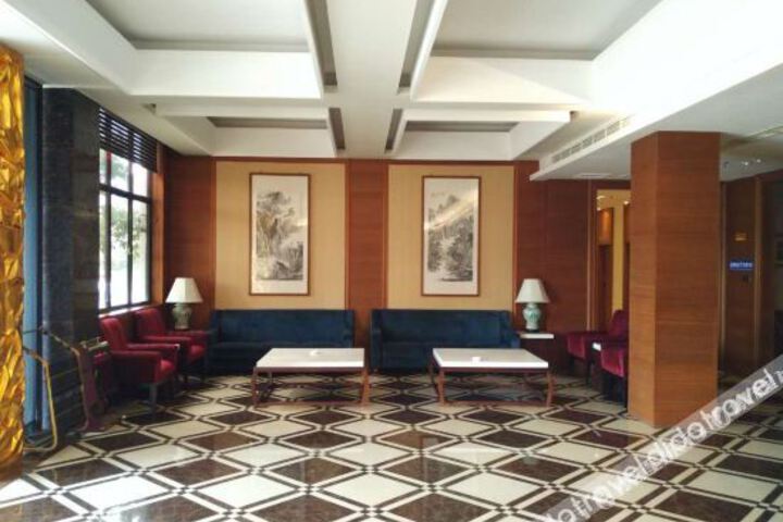 Hotel Interior 11 of 14