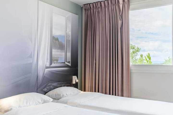 Room 18 of 43