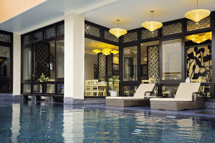 Pools & Facilities