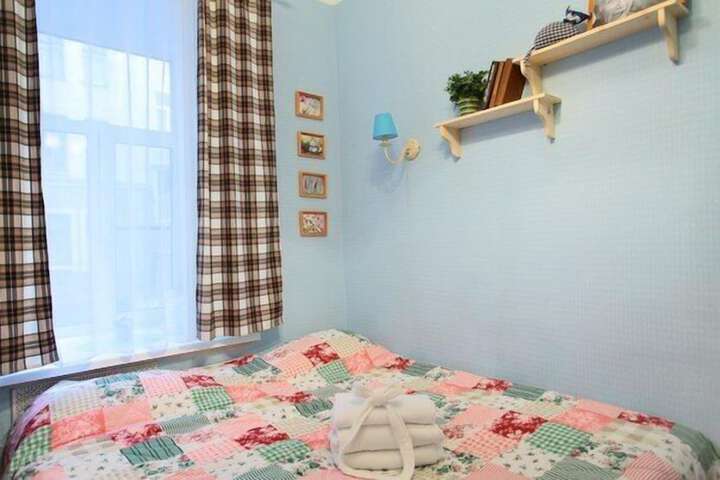 Room 8 of 40