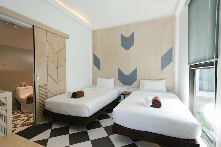 Room 20 of 120