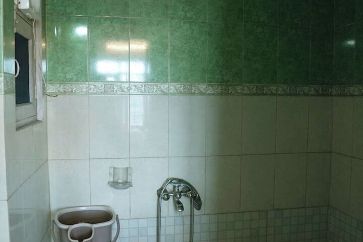Room 22 of 27
