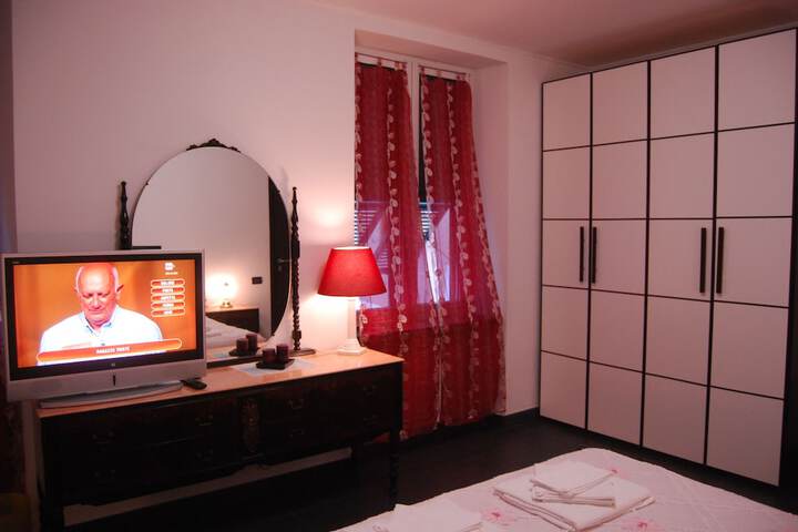 Room 10 of 44