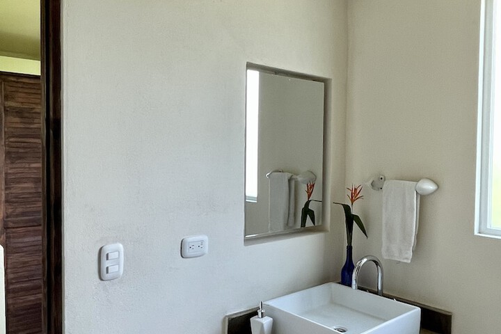 Room 72 of 107