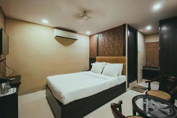 Hotel SLE Residency