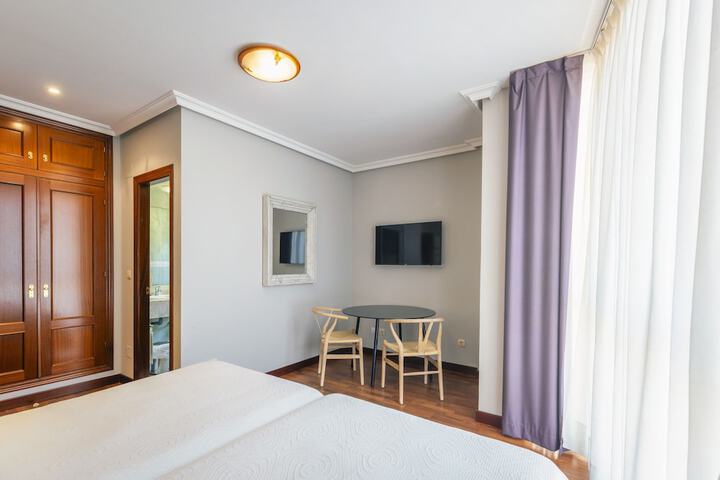 Room 21 of 93
