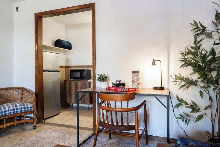 Room 2 of 44