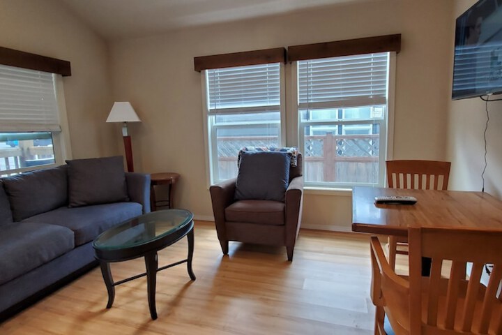 Room 33 of 55