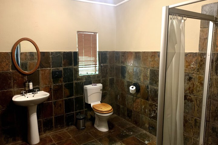 Room 144 of 275