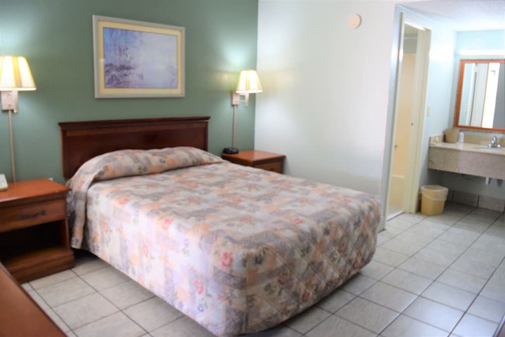Room 7 of 29