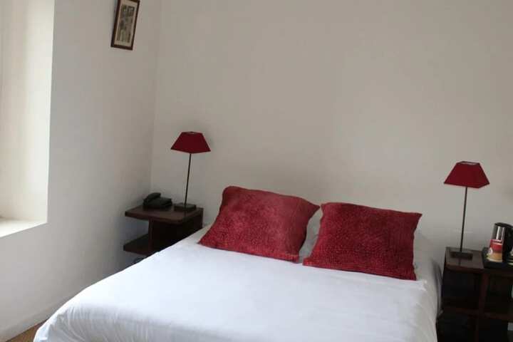 Room 15 of 61