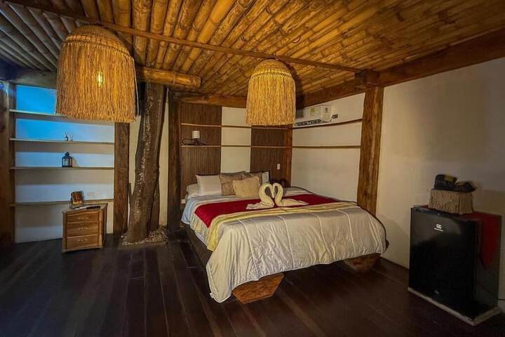 Room 2 of 84