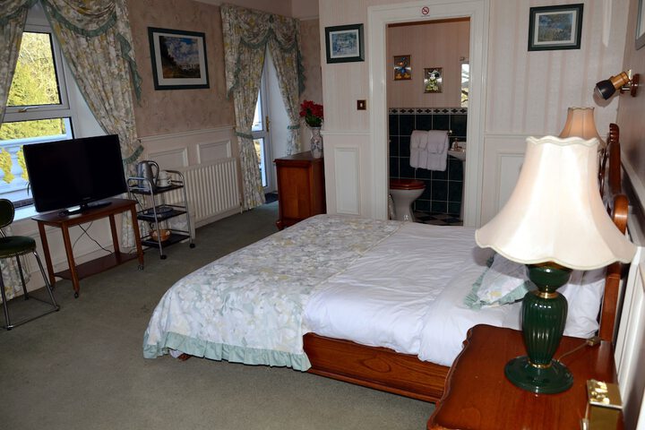 Room 11 of 51
