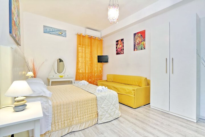 Room 18 of 50