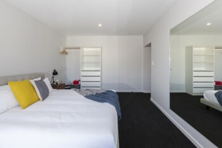 Room 14 of 14