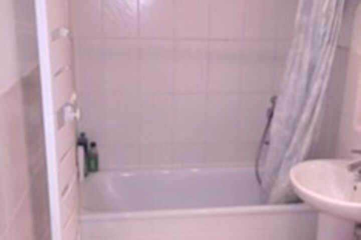 Room 10 of 31