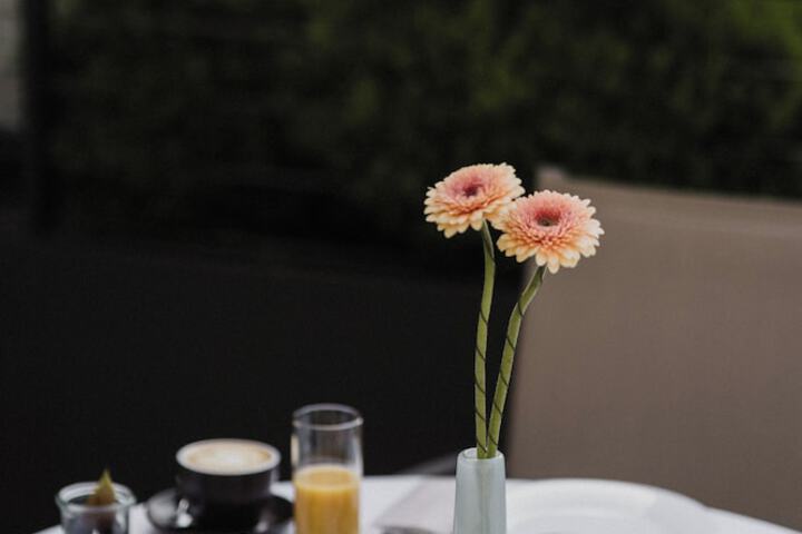 Dining 60 of 76