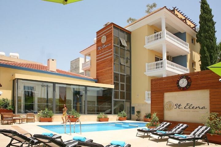 Elena Boutique Residence