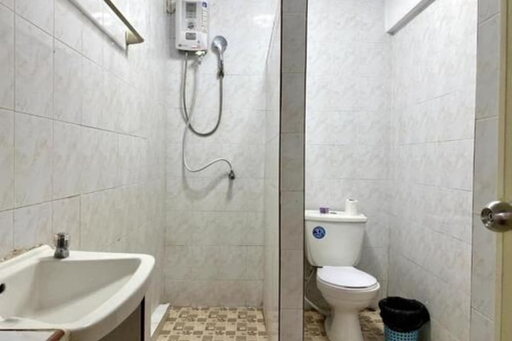 Room 40 of 53