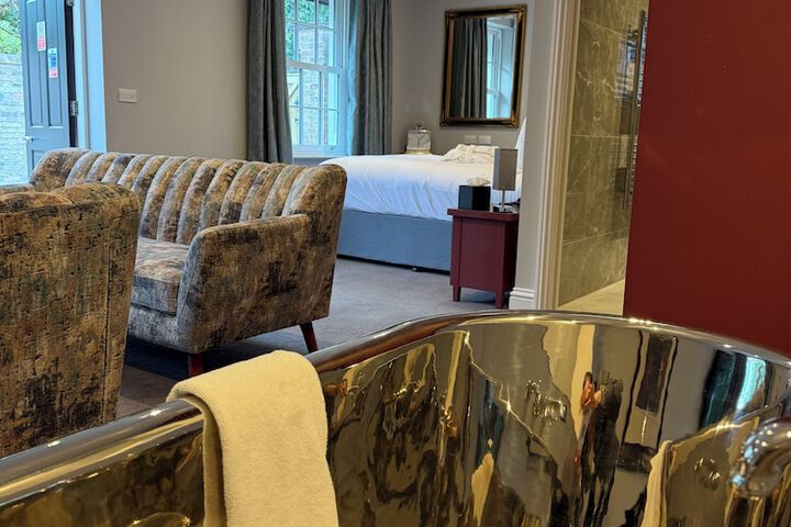 Room 17 of 52