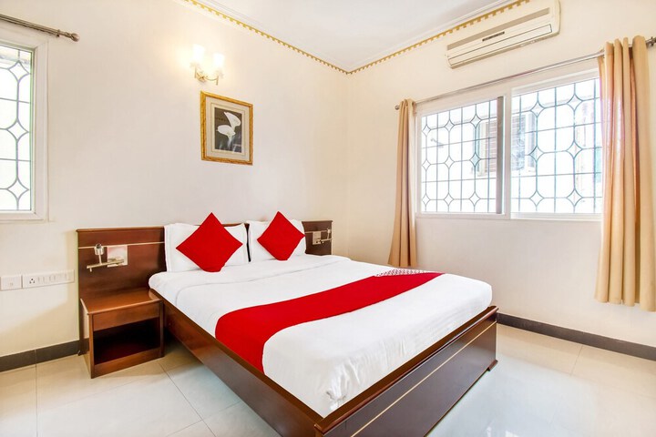 Room 8 of 11