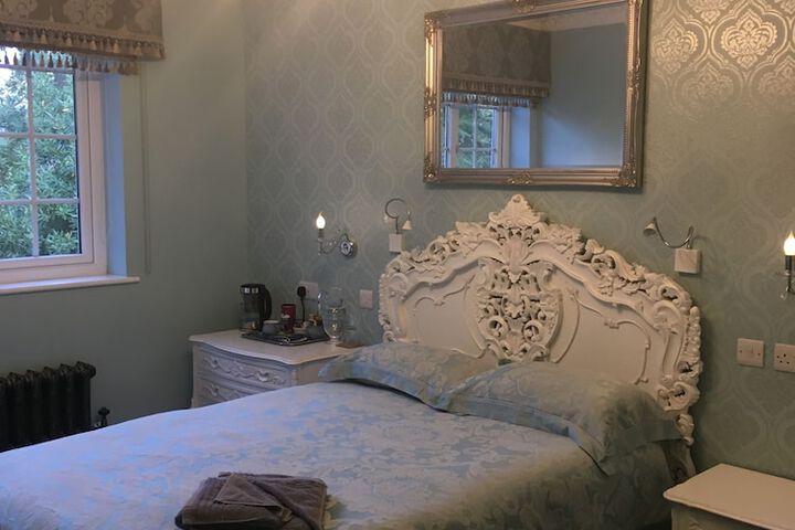 Room 3 of 52
