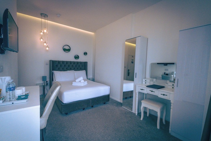 Room 31 of 60