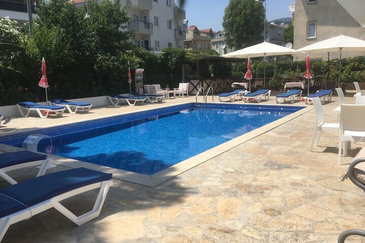 Pools & Facilities