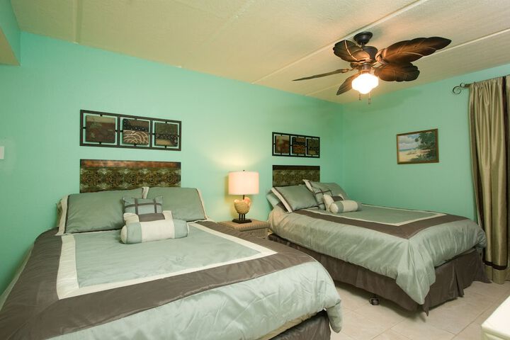 Room 2 of 69
