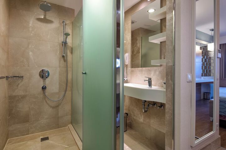 Clean Restrooms