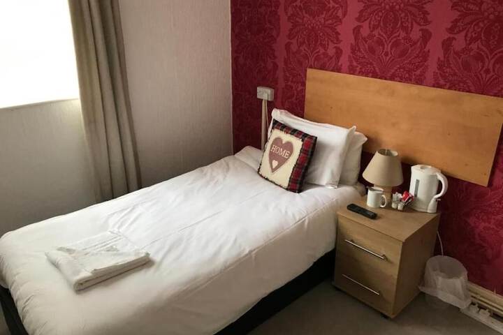 Room 9 of 60