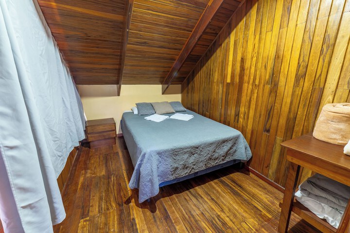 Room 14 of 49