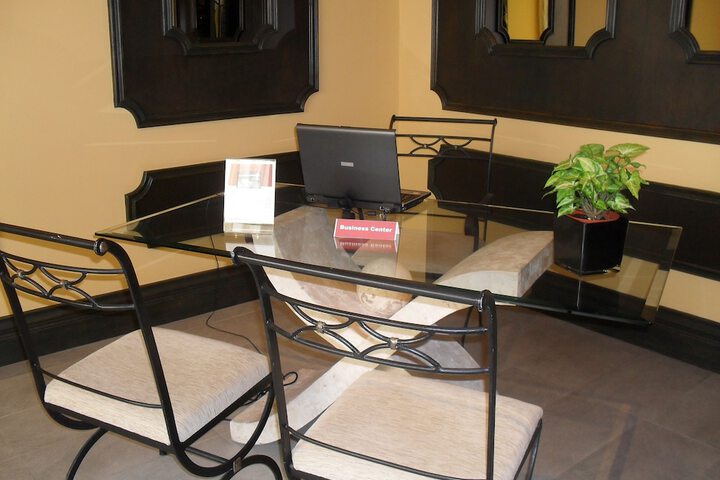 Business Center 57 of 61