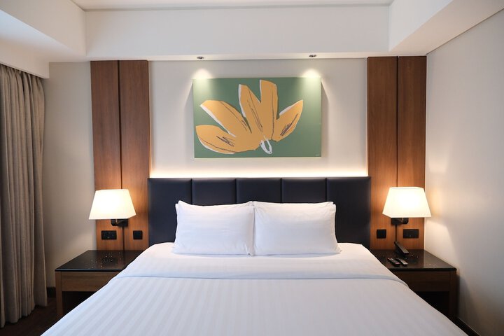 Room 13 of 34