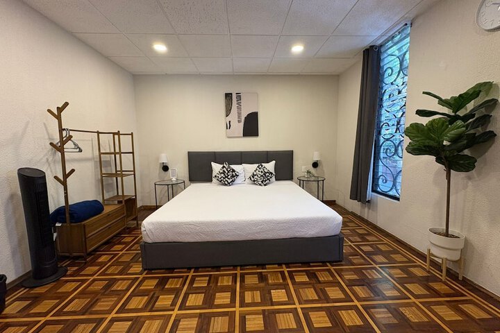 Room 20 of 48