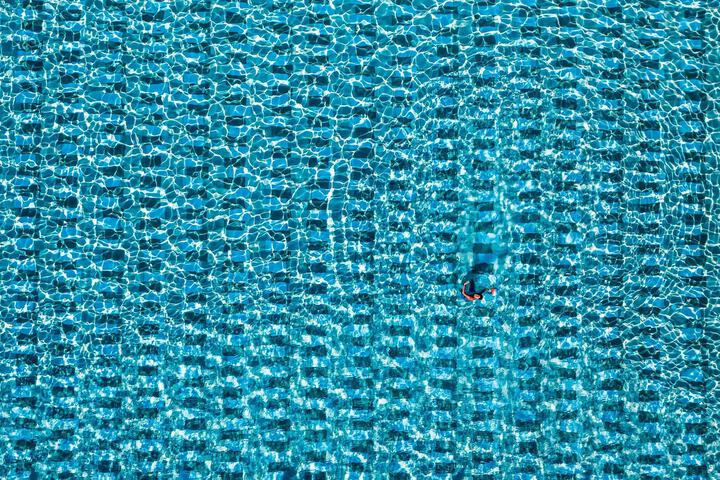 Pool 90 of 92