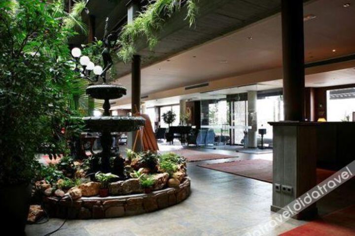 Hotel Interior 20 of 37