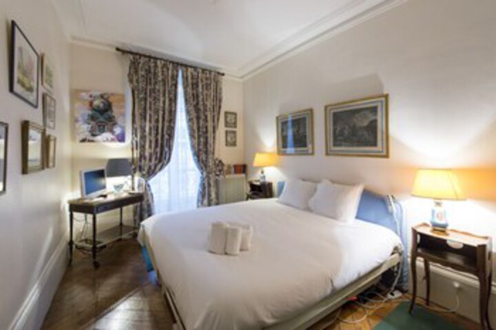 Room 16 of 19