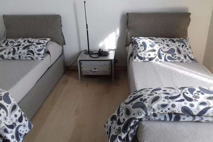 Room 10 of 43